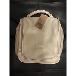 DEZI Hanging Toiletry Bag Organizer Cream Textured Zipper Pockets Travel